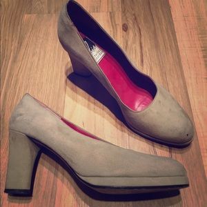 Charles Jourdan suede heel